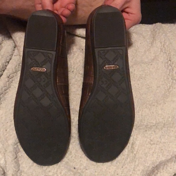Vionic brown flats size 6.5 - Picture 3 of 5